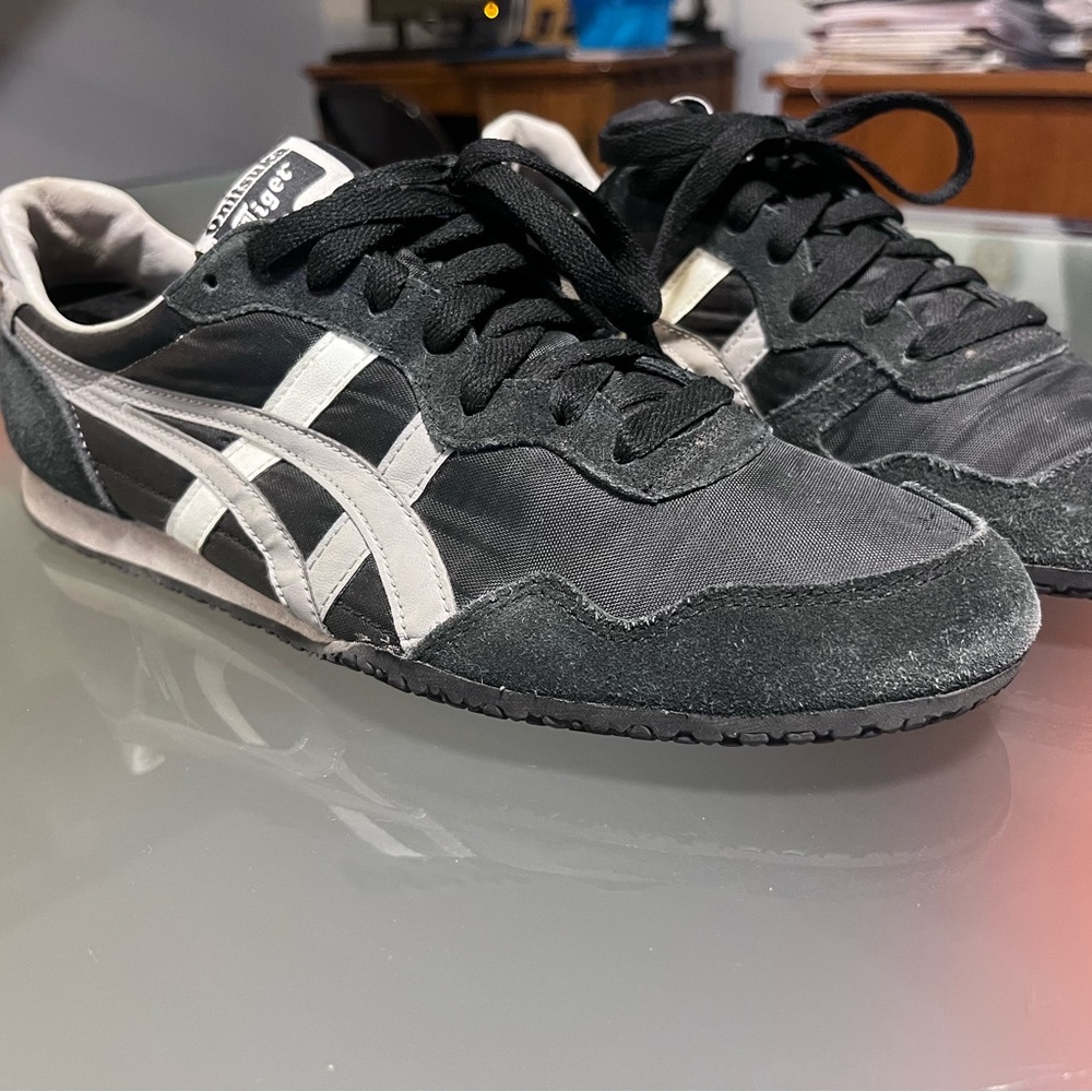 ASICS - Onitsuka Tiger brands means black size 8.